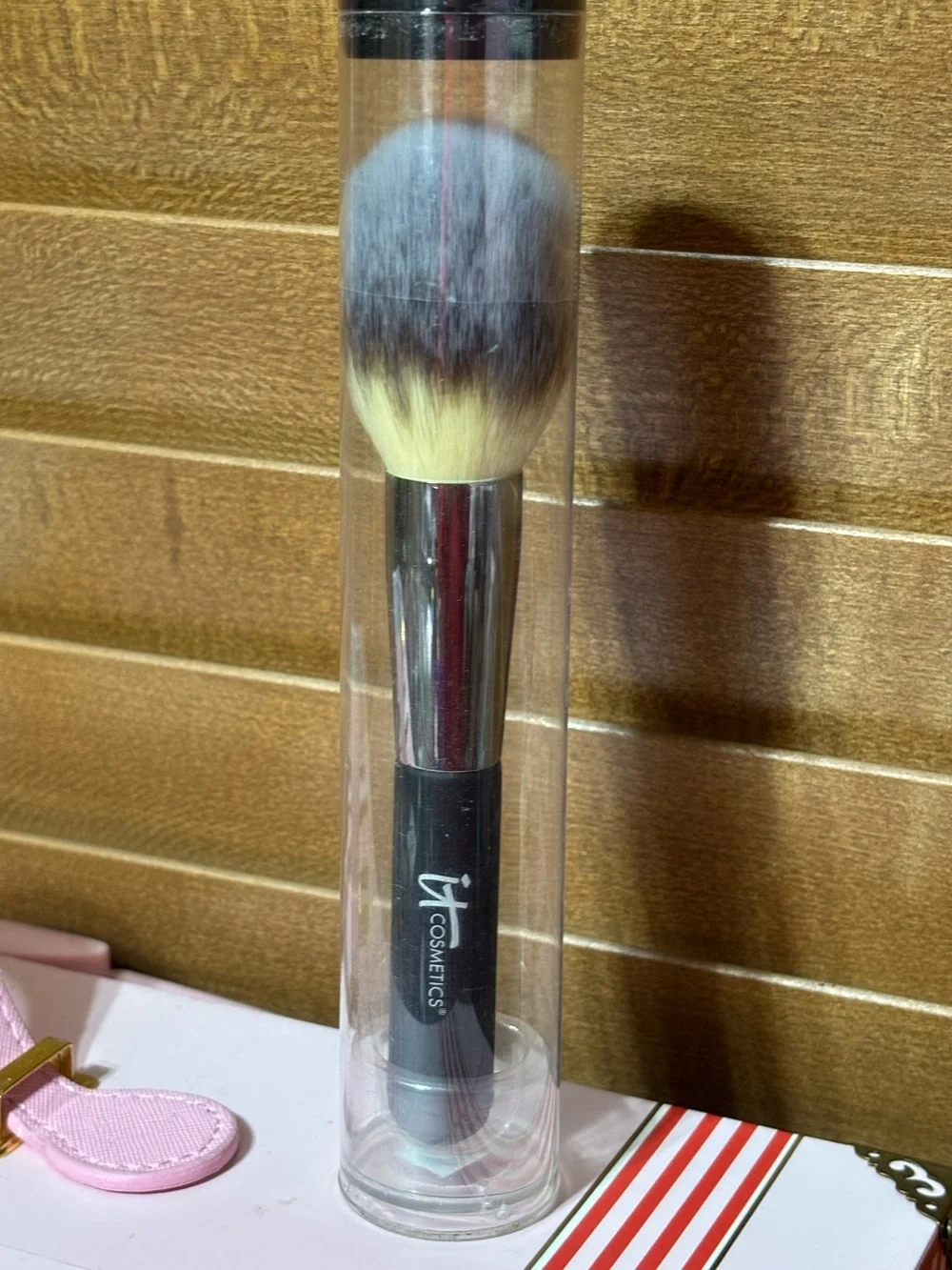 IT Cosmetics Heavenly Luxe Wand Ball Powder Brush